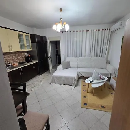 Appartamento New Boulevard Hosted By Endrit & Adela Tirana